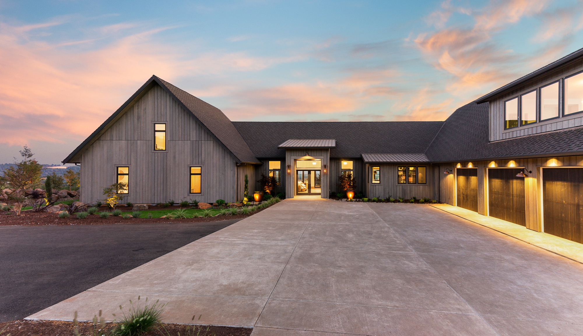 Custom Oregon home shaped around its surrounding landscape